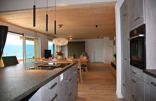 Sundlauenen Apartment | Panorama-Beatenberg: Luxurious holiday apartment with spectacular views