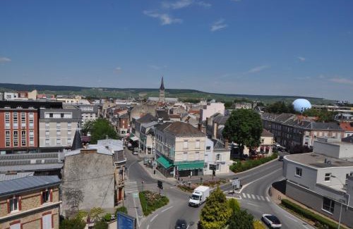 Epernay Apartment | Panorama center city