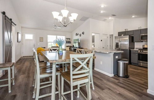 Leesburg House | Panorama Haven – Golf, Hot Tub & Pure Relaxation!