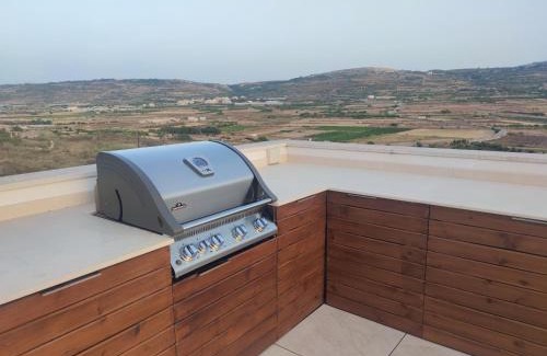 Mgarr Apartment | Panorama Lounge - Romantic Getaway with private pool