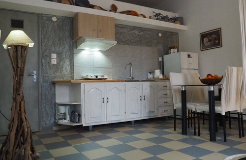 Mirties Hotel | Panorama Studios & Apartments