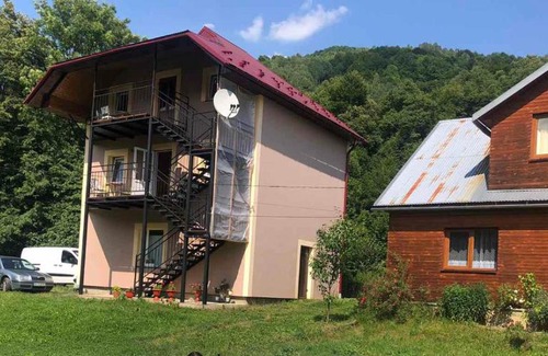 Yasinya Apartment | Panorama