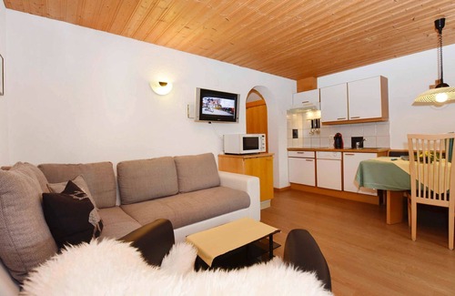 Galtur Apartment | Panorama vacation apartment for 2 -3 people with balcony - Apart Zimalis *