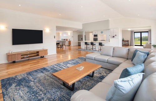City Of Busselton House | PANORAMA - Views Sunrise to Sunset