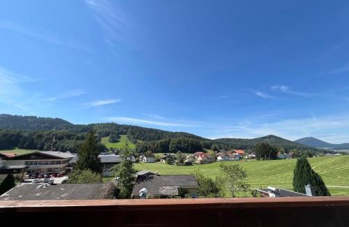 Hof bei Salzburg Apartment | PanoramaVista