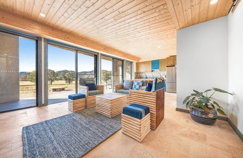 Myrtleford House | Panoramia Villas
