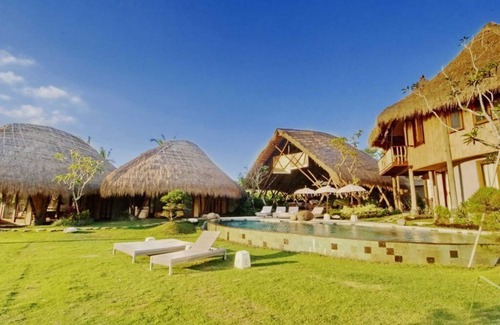 Singakerta Villa | Panoramic 5 Bedroom Villa in Ubud with ricefield view