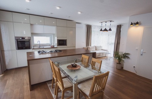 Visoko Apartment | Panoramic apartment with Terrace