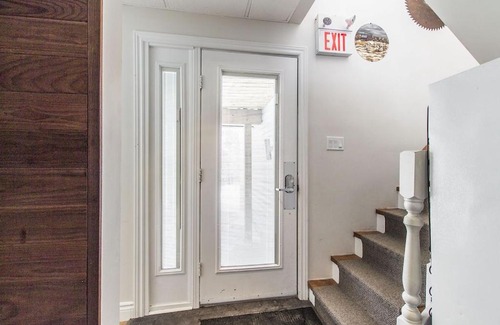 Swiss Meadows Ski Chalet | Panoramic-Blue Mountain-Balcony-Sauna-Backyard-King