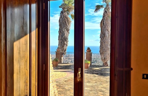 Giarre Villa | PANORAMIC ETNA VILLA WITH POOL