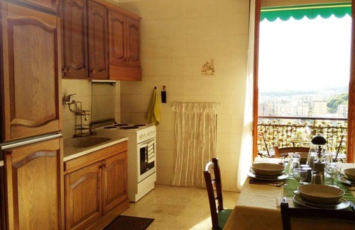 Marassi House | Panoramic flat with free Parking and WIFI - 15 minutes from the centre