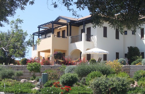 Aphrodite Hills Apartment | Panoramic Golf & Sea Views From Lux Apartment & Private Garden. Free WIFI/UK TV
