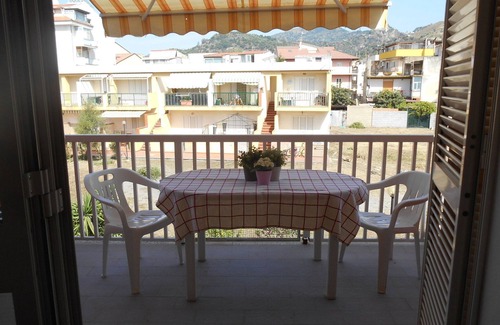 Santa Teresa di Riva Apartment | Panoramic, delightful vacation home in Residence by the Sea - Giulia house