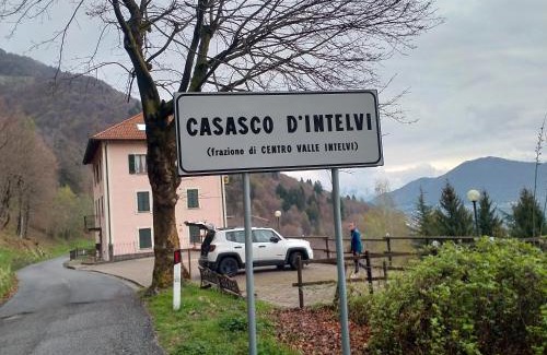 Casasco d'Intelvi Apartment | Panoramic lake view home's Giulia