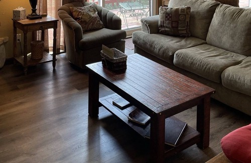 Crestline Cabin | Panoramic Lake View-Steps Away from the Water!