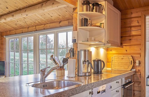 Sandvig House | Panoramic Log Cabin in Sandvig-By Traum