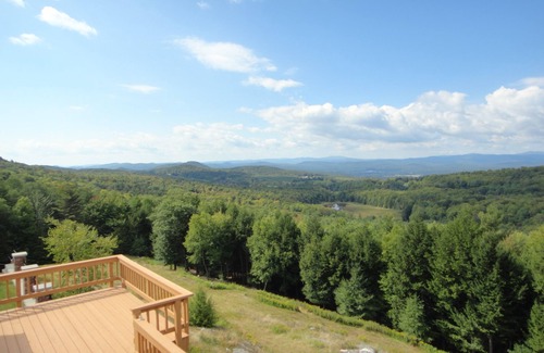 Springfield House | Panoramic Mountain View, Lots To Do, Or Enjoy Doing Nothing