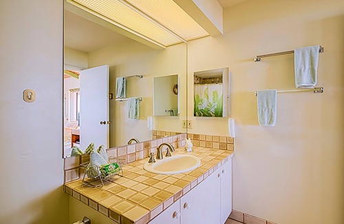Kamuela Bed & Breakfast | Panoramic Ocean View B&B on Kohala Coast-Holiday/Winter/Summer Rate 285.
