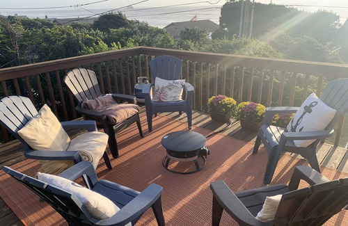 Arch Cape House | Panoramic Ocean View, one minute walk to Beach -sit, watch waves roll in!