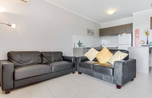 Yeppoon Apartment | PANORAMIC OCEAN VIEWS YEPPOON CBD