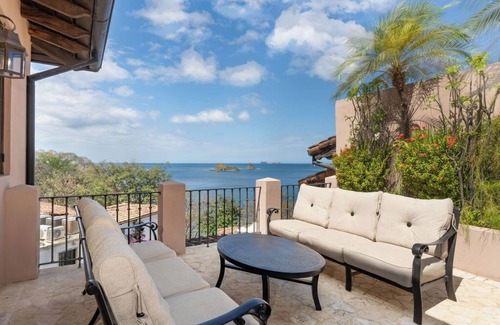 Las Catalinas House | Panoramic Oceanview, Plunge Pool, Free Beach Club Access.