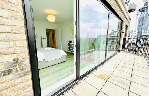 Stratford Apartment | Panoramic Park And City Penthouses Retreat