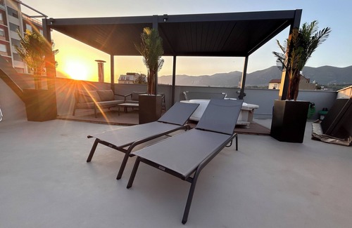 Terni Apartment | PANORAMIC penthouse SUITE