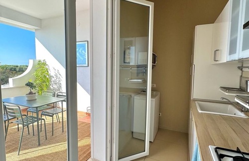 Syracuse Apartment | Panoramic sea-view apartment a few meters from the beach,