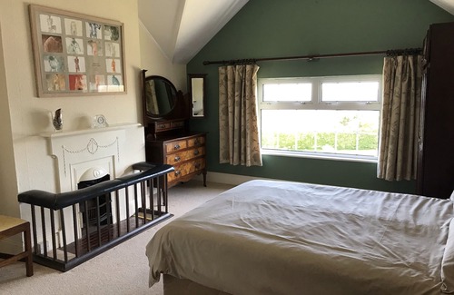 Tramore House | Panoramic Sea Views / Two Storey Detached Residence Private Garden & Parking