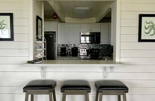 Sereno del Mar House | Panoramic Stunning ocean views, Hot tub, Dog friendly & a 5 min walk to Beach