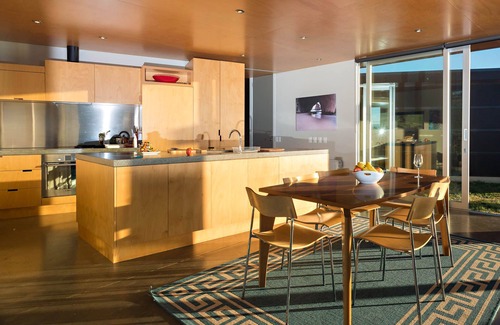 Hahei House | Panoramic, uninterrupted views over Cooks Beach and Mercury Bay