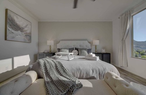 San Juan Capistrano House | Panoramic Peaks Oasis on Longhorn Way