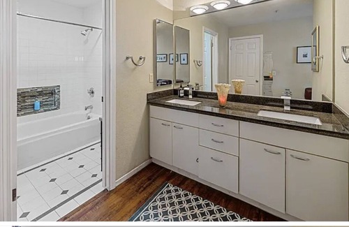 Point Richmond Condo | Panoramic view 2 bedroom STR April/May/June Pt Richmond