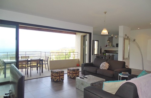 Lavatoggio House | PANORAMIC VIEW 3 BEDROOM 2SDB PRIVATE POOL & PETANQUE, AIR CONDITIONING, WIFI