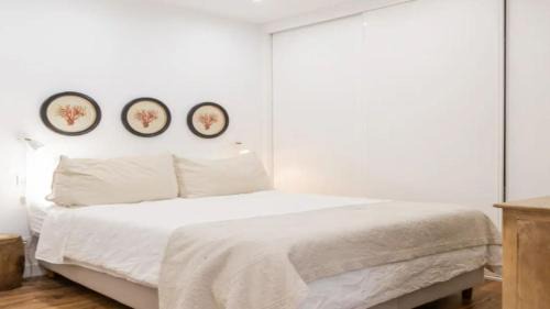 Firostefani Apartment | Panoramic View Apartment in the Heart of Fira