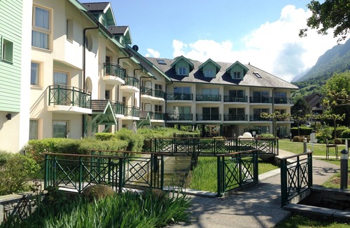 Duingt Apartment | Panoramic view Bay of sails Feet in the water ANNECY DUINGT LAKE