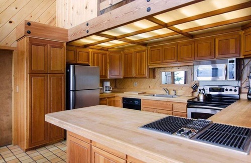 Tahoma House | Panoramic View Of Lake Tahoe, Access Private Sandy Beach-Buoy Possible