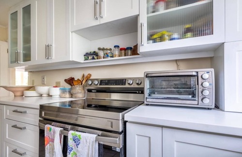Ocho Rios Apartment | Panoramic View Sea Below 2bed2bath 1754sqft Apartment ChefHsekeeper Pool Tennis