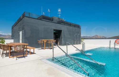 Palma-Palmilla Apartment | Panoramic views and pool, gym, parking REMS