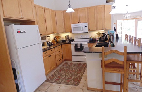 Alma Cabin | Panoramic Views - Cozy, Lodge Style