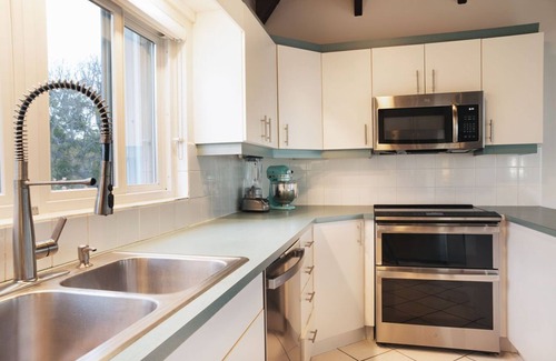 Cotton Valley House | Panoramic Views - Delightful 3 Bedroom/3 Bath Home
