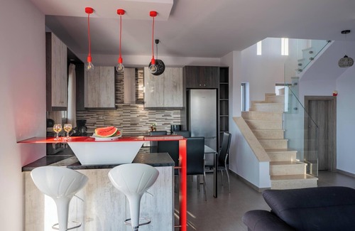 Geropotamos Villa | Panoramic Views, heated pool & barbecue!