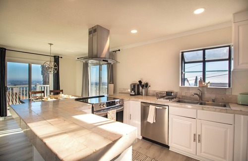 La Presa House | Panoramic views of San Diego. Private and Quiet