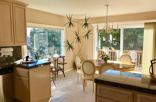 San Carlos House | Panoramic Views of Silicon Valley