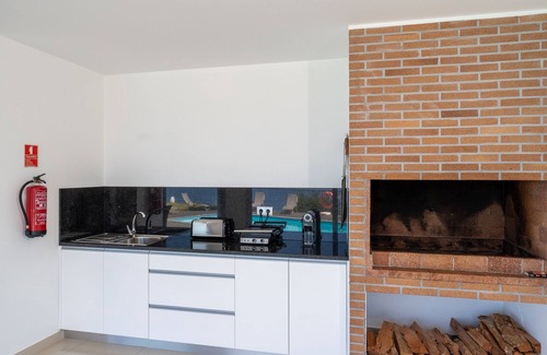 Arco da Calheta Villa | Panoramic Villa II- Wonderful view with heated pool (new)