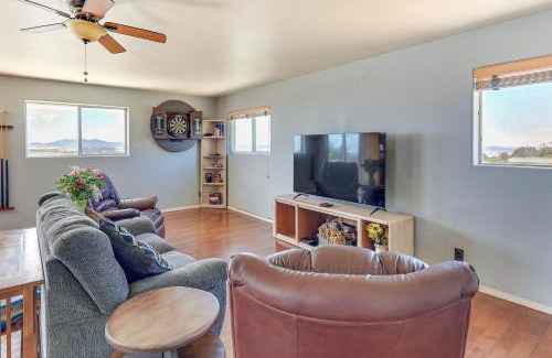 Tyrone House | Panoramic Vistas and Pergola Silver City Escape!
