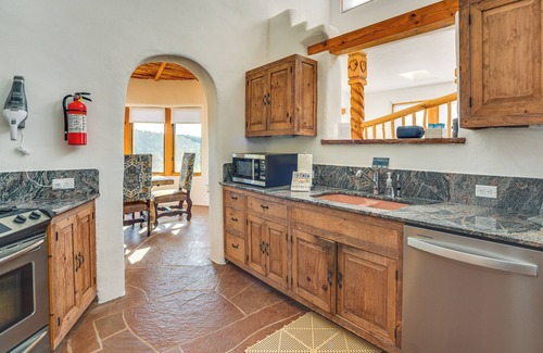 Glorieta House | Panoramic Vistas: Glorieta Adobe Near Pecos River