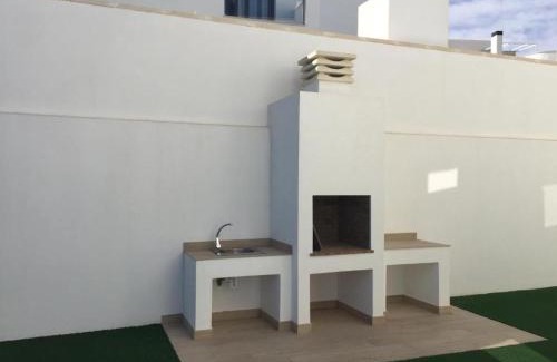 Finestrat House | PANORAMISCH modern vakantiehuis in Finestrat bij Benidorm met 3 slaapkamers, gelegen op de 1ste lijn met privézwembad en omheinde privétuin, zicht op zee, de bergen met 'Kilómetro Vertical del Puig Campana' en op de skyline van Benidorm City en Finestrat