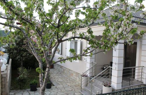 Mavromati House | Panos modern country house