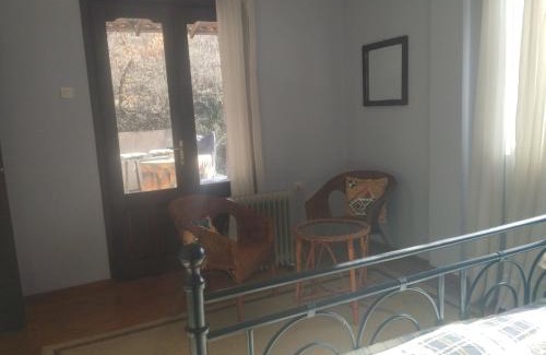 Makednoi House | Pansion Lazaros